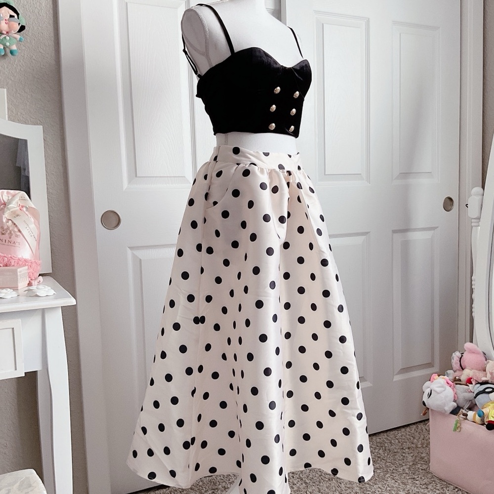 Creme & black polka dot satin midi skirt - Picture 2 of 3
